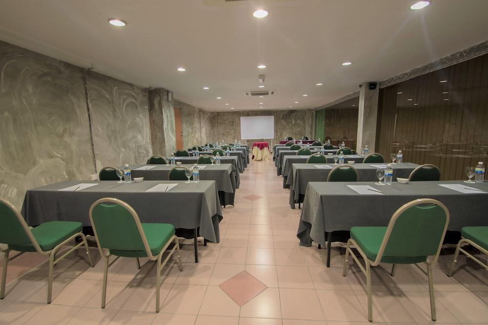 Grand Sentosa Hotel Τζόχορ Μπάχρου Εξωτερικό φωτογραφία